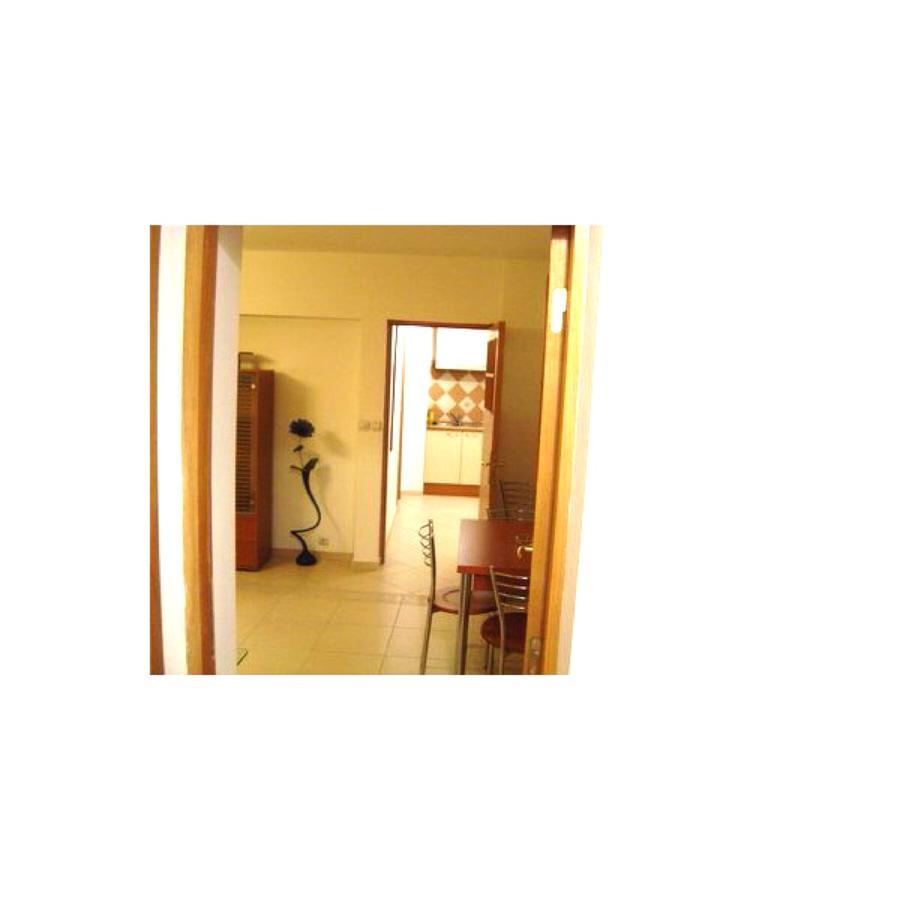 3 Rooms Panoramic Бухарест Екстер'єр фото